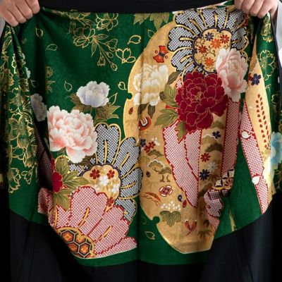 すぐに着られる男羽織 正絹 緑 振袖柄 LL 178cm前後対応